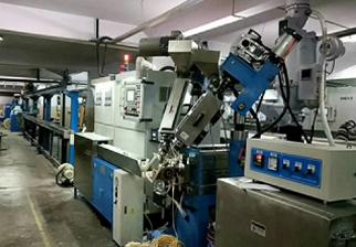 عزل وسحب الأسلاك